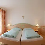 מלון Zum Kirchenwirt מריהצל