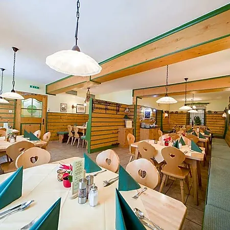 Hotel Zum Kirchenwirt 3*
