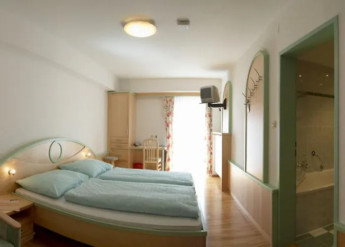 Zum Kirchenwirt فندق